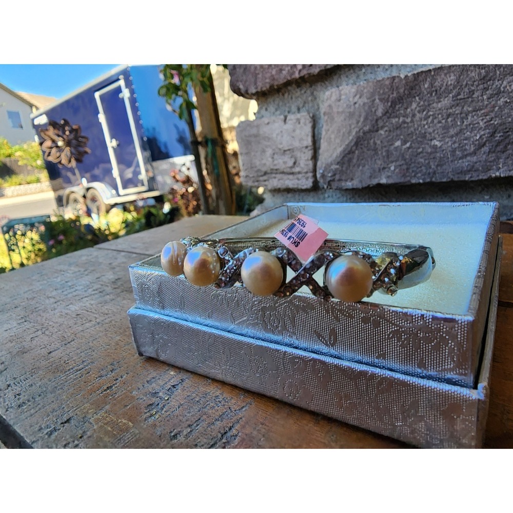 Faux Pearl Rhinestone Hinged Bangle Bracelet Silver Tone w/ Box - Picture 9 of 13